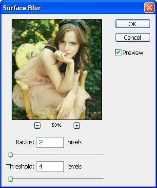 使用Photoshop调色调出柔和的黄绿色外景人物照片
