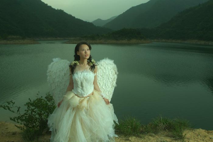 使用Photoshop调色把灰暗的照片调出明亮色彩处理教程