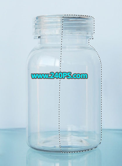 Photoshop抠图教程:快速抠出透明的玻璃小瓶子