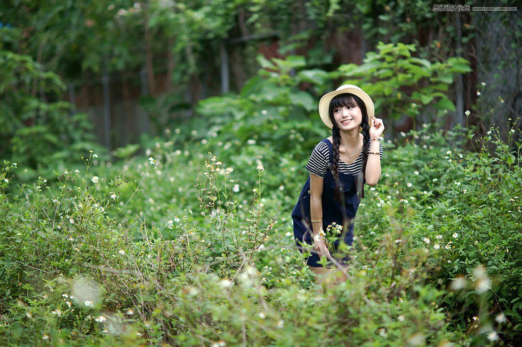 Photoshop调出惊艳冷色效果的外景少女照片调色教程